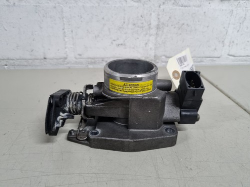 Ford Fiesta IV KA (RBT) Drosselklappe Drosselklappenstutzen 96BF-BB