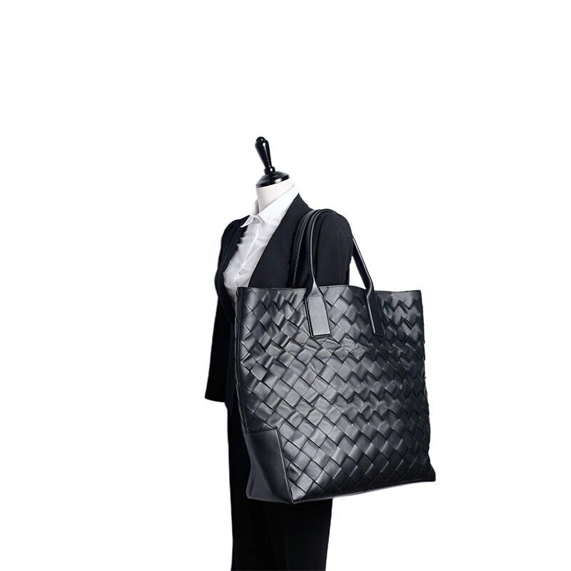 Borsa shopper Bottega Veneta nera intrecciata