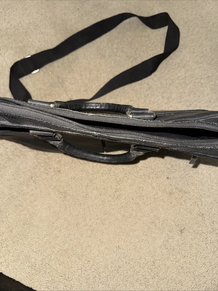 Bolso para portátil Perry Ellis. Cuero negro Foto 4 de 4