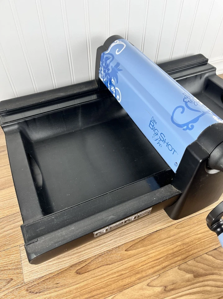 Sizzix Big Shot Pro Die Cutting Machine HUGE - Image 3 of 4