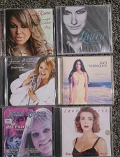 Nunca Hagas Llorar a Una Mujer- Laura Flores (CD)