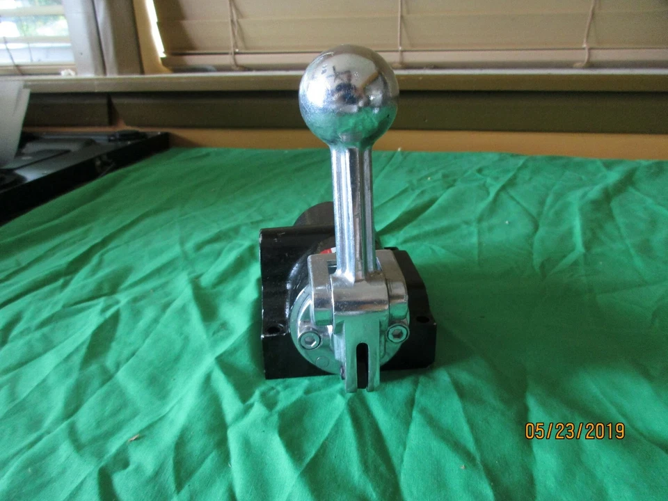 NEW ARO MANUAL AIR CONTROL 4-WAY / 2 POSITION VALVE K213LS    3/8" NPT, 150 PSI - Image 4 of 4