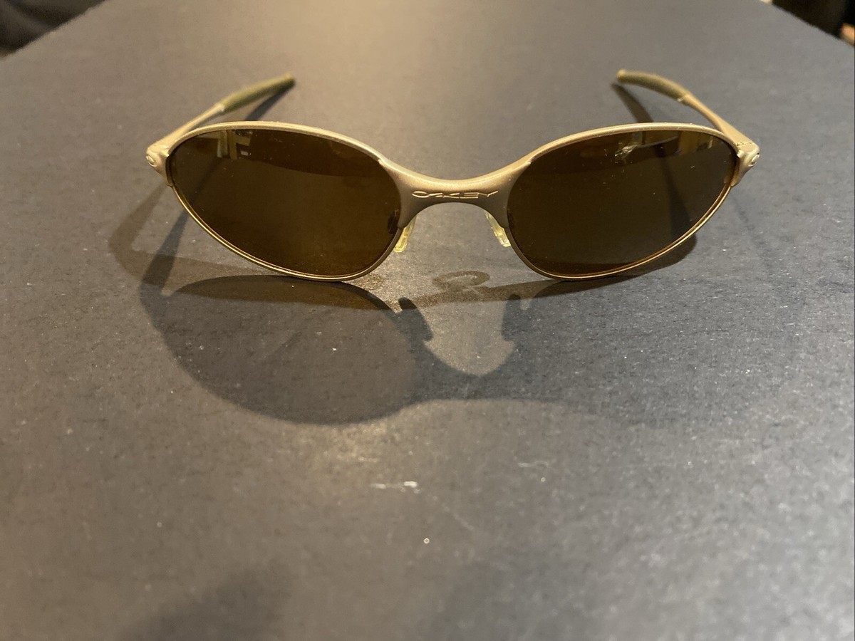 Vintage 90's RARe Oakley E Wire Titanium Sunglasses | eBay Vintage 90's RARe Oakley E Wire Titanium Sunglasses | eBay