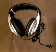 Behringer HPM1000 Closed type Studio Monitor Headphones Silver  Black