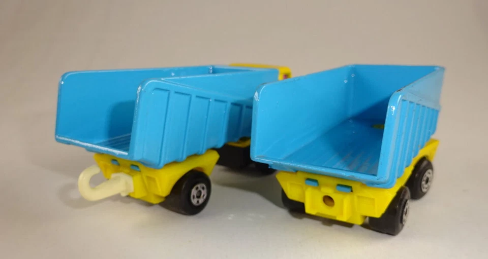 Matchbox Two-Pack 17 Articulated Truck & Trailer hellgelb & blau top - Bild 4 von 4