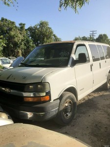 2005 chevrolet express passenger