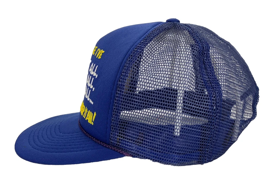 At My Age I’ve Seen It All... Gorra de béisbol vintage de camionero con respaldo de malla azul a presión Foto 3 de 4