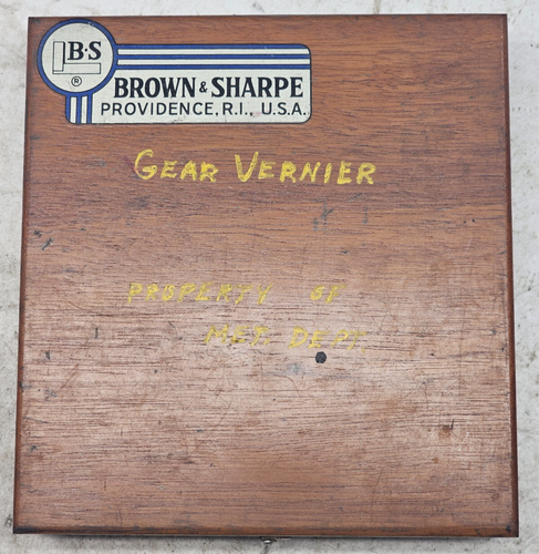 Brown & Sharpe Vernier Caliper 10-1D.P. with case - Picture 2 of 11
