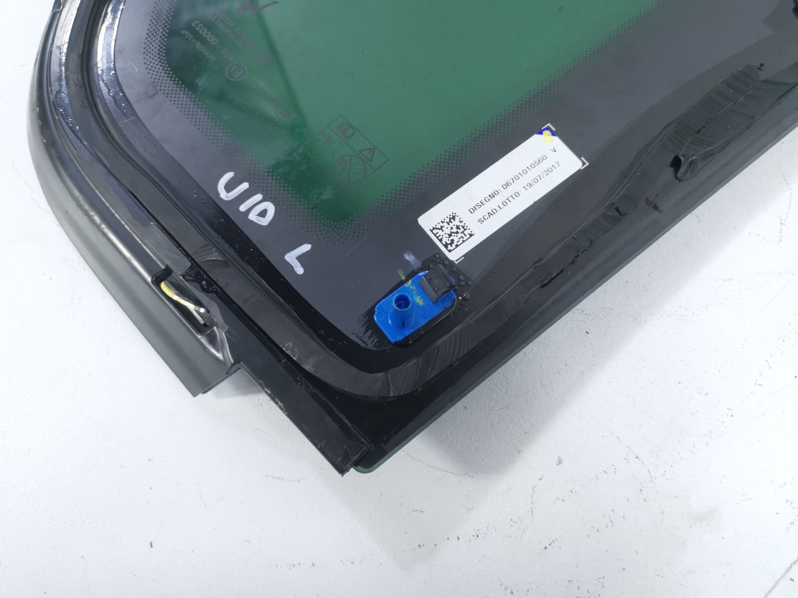 17-20 MASERATI Levante REAR LEFT DRIVER SIDE QUARTER WINDOW GLASS 06701010560