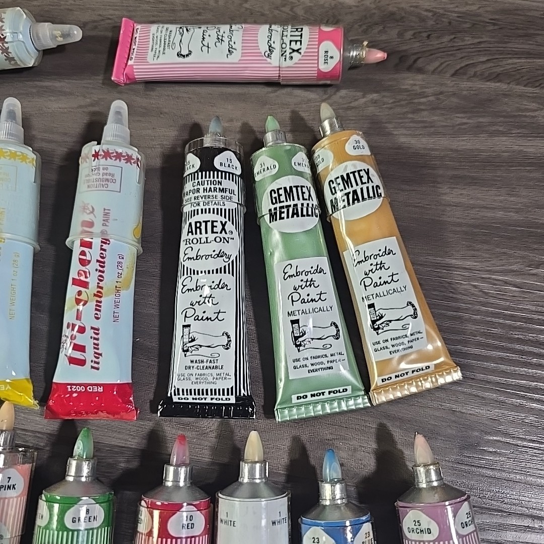 Lot Of TRI-CHEM And Artex Liquid Embroidery Paint Tubes Read 