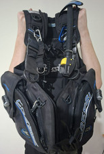 Cressi Scuba Diving BCD Jacket Size M – Integrated Weights – With SMB & Accessor