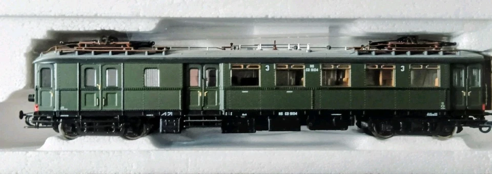 ROCO HO 43744 Dutch  Railcar, Type MAT'24, Blokkendoos , of the NS,  Ep. III - Image 3 of 4