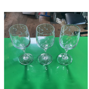 Unmarked 3-Piece Clear Glass Stemmed Wine Glass Set Etched Floral Round