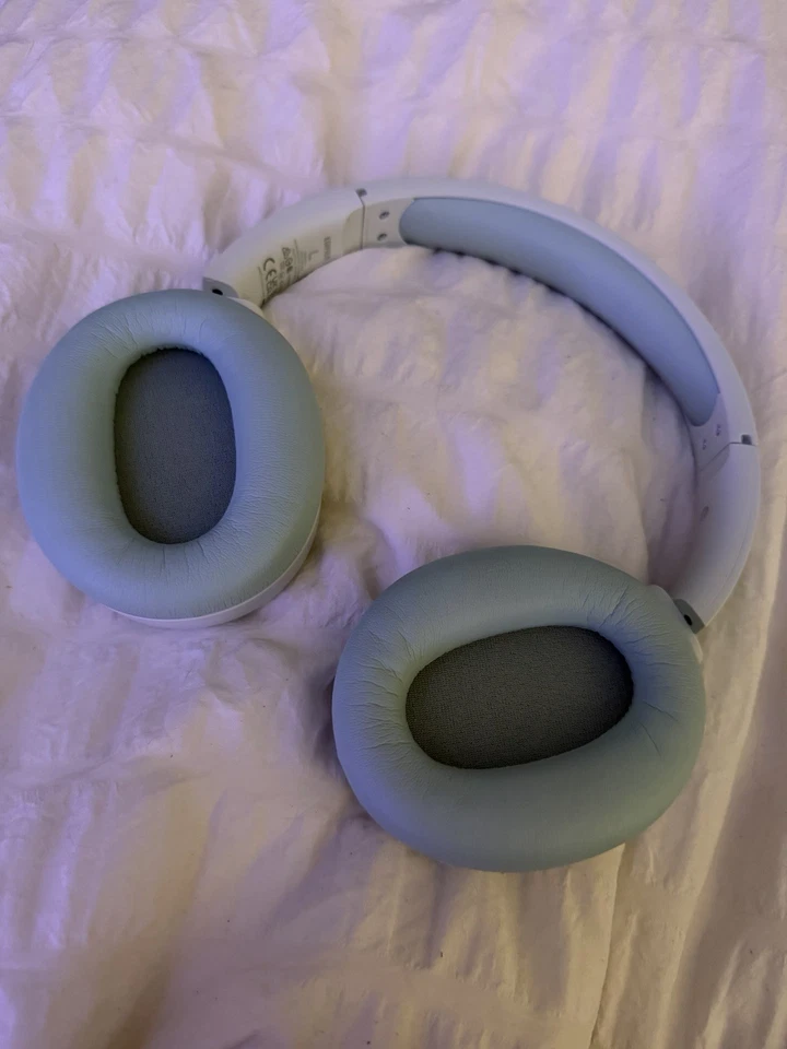 Auriculares inalámbricos con cancelación de ruido ORIGINAL Edifier W820NB blancos Foto 3 de 3