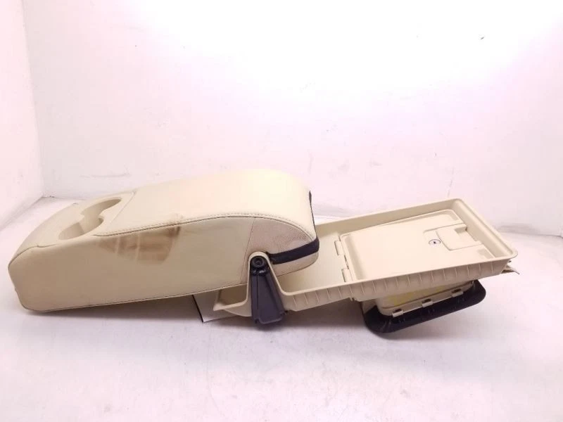 Toyota Avalon 2014 asiento trasero reposabrazos central Foto 3 de 4