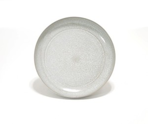 Very Fine Chinese Song-Style 'Guan-Type' Porcelain Plate