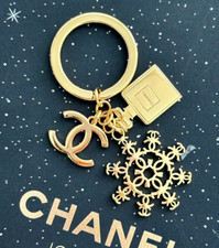 CHANEL Beauty 2024 VIP Gift Holiday Charm Key Chain Snowflake Keyring Brand NEW