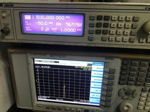 IFR/Aeroflex IFR 2023B 9kHz-2.05GHz Signal Generator - Picture 7 of 9