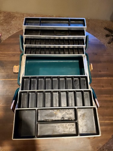 RARE VINTAGE UMCO MODEL 1000R GREEN 7-TRAY FISHING TACKLE BOX FOLDING 18" X 10" - Picture 14 of 24