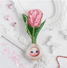 DIY Jewelry Making Beading kit Tulip Brooch Bead Embroidery Pin Needlepoint