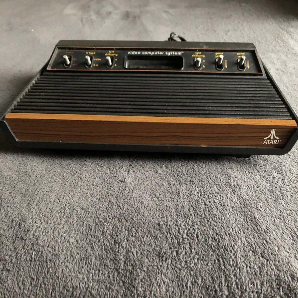 Atari CX-2600 Video Computer System with Paddle Controllers & 24 Games UNTESTED - Image 3 of 4