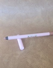 Kylie  Lip Liner Pencil #700 Bare ~ Full Size...