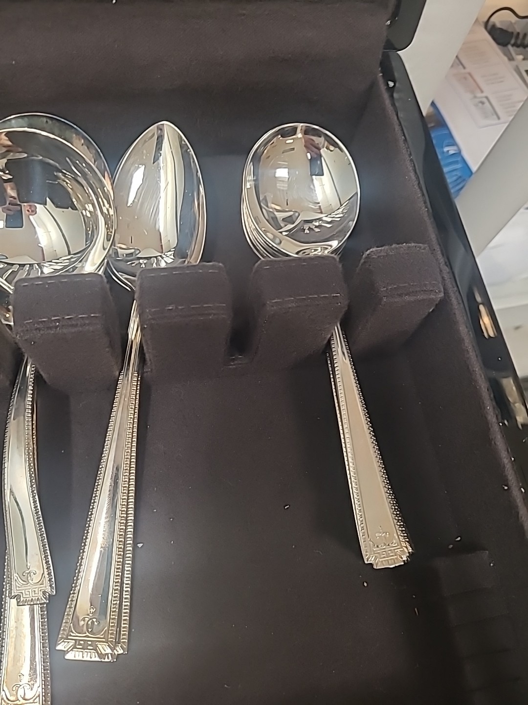 Vintage National Silver Company Sliver plate Silverware 62 Pcs Reed Barton Case