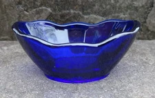 Pioneer Cobalt Blue Glass Oval Open Salt Dip, Cellar, Dish w/Scalloped Rim!