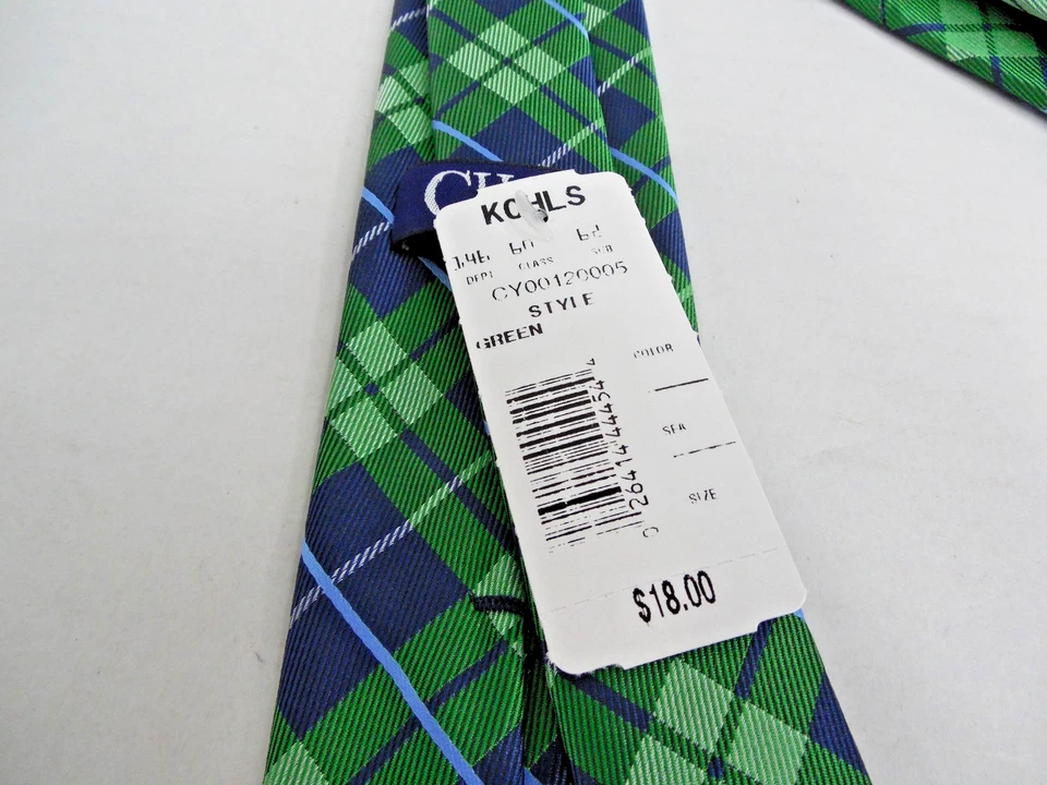 Chaps Neck Tie Boy's Classic Green & Blue Plaid 100% Polyester 48" x 2.50" NWT - Imagem 3 de 4
