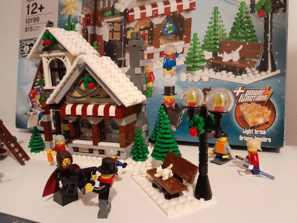LEGO 10199 Winter Toy Shop, foto 2 di 5