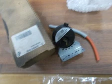 j) Source 1 Pressure Switch 02435270000