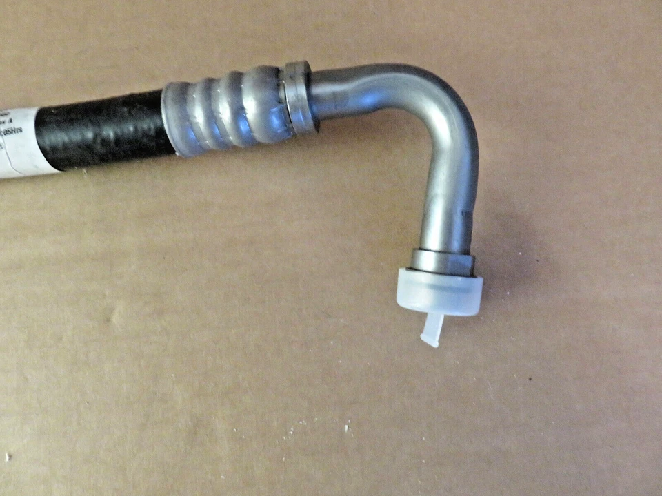 Freightliner A2278085000 new oem Hose ac refrigerant suction M2 Bussiness class - Image 4 of 4