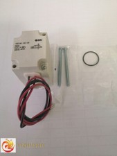 1-Piece brand new for SMC pilot two-way solenoid valve for dry air VQ21M1-5G-C8-