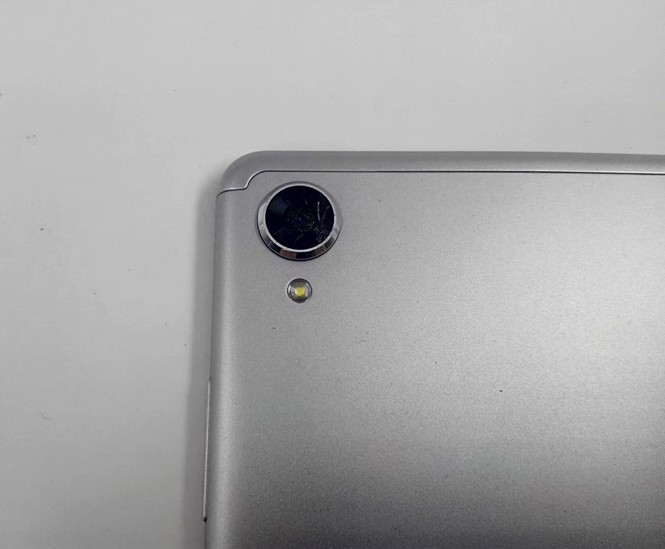 Lenovo Tab M8 · 32GB · Wi-Fi, foto 3 de 4