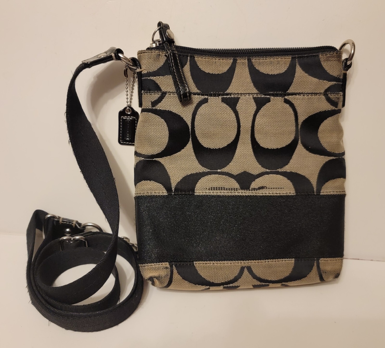 Coach Signature Crossbody Messenger Bag in Black and … Gem