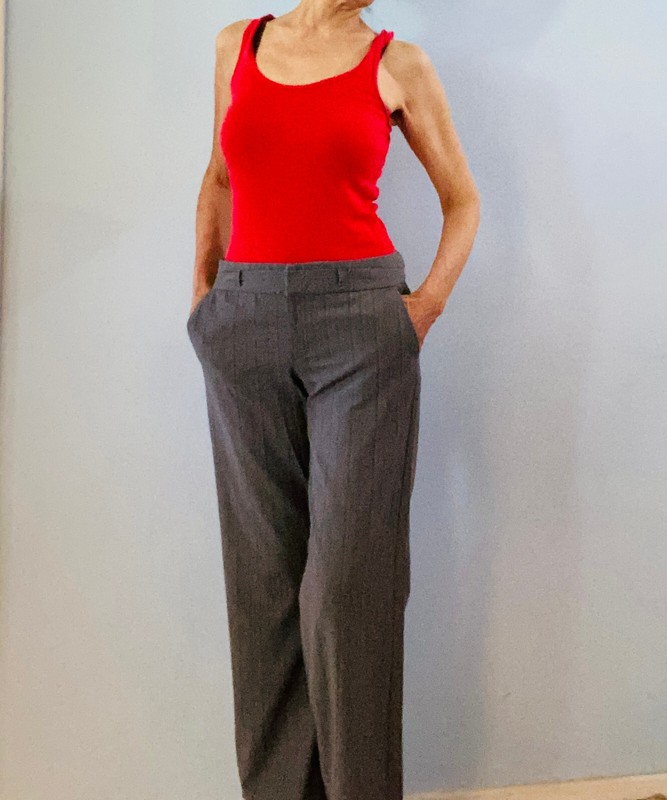 Women's Old Navy Striped Pants. Stretch, 3% Spandex, Gray.
