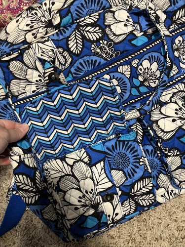 Vera Bradley Blue Bayou Large Bag Overnight Bag Luggage. EUC!!!! - Picture 4 of 4