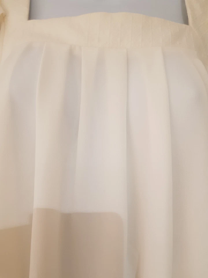 Womens M&S Long Sleeve Square Neck Loose Fit Cropped Pleated Blouse Top Size 6. - Image 4 of 4