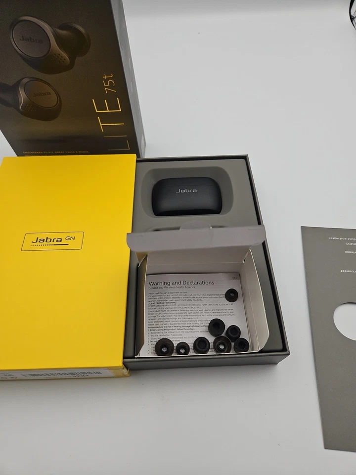 Auriculares inalámbricos deportivos con cancelación de ruido Jabra Elite 75T - negro titanio Foto 4 de 4