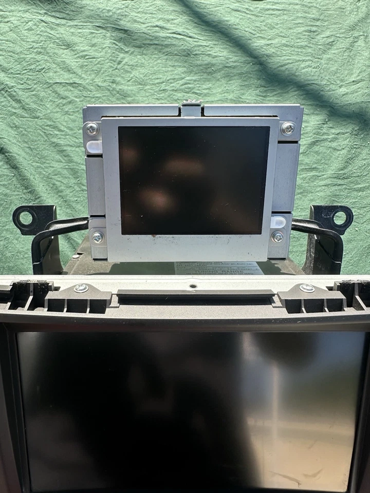 2008-2010 Toyota Highlander Hybrid Navigation Radio Display Screen 86120-48F30 - Image 2 of 4