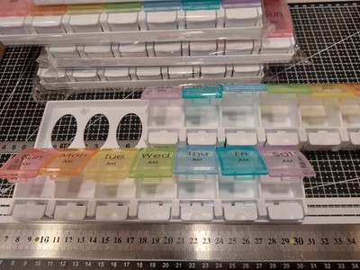 4 Packungen 28 Tage insgesamt = 7 Tage in jeder Packung Pillendose Organizer AM PM