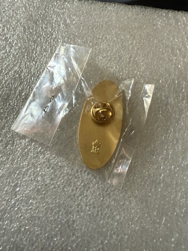 AQUAMAN 2018 Lucasfilm ILM Industrial Light Magic Cast & Crew Pin - Picture 2 of 4