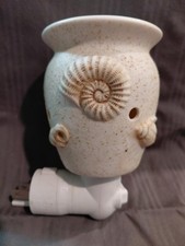 Scentsy Wax Warmer Plug-In SEA SHELLS