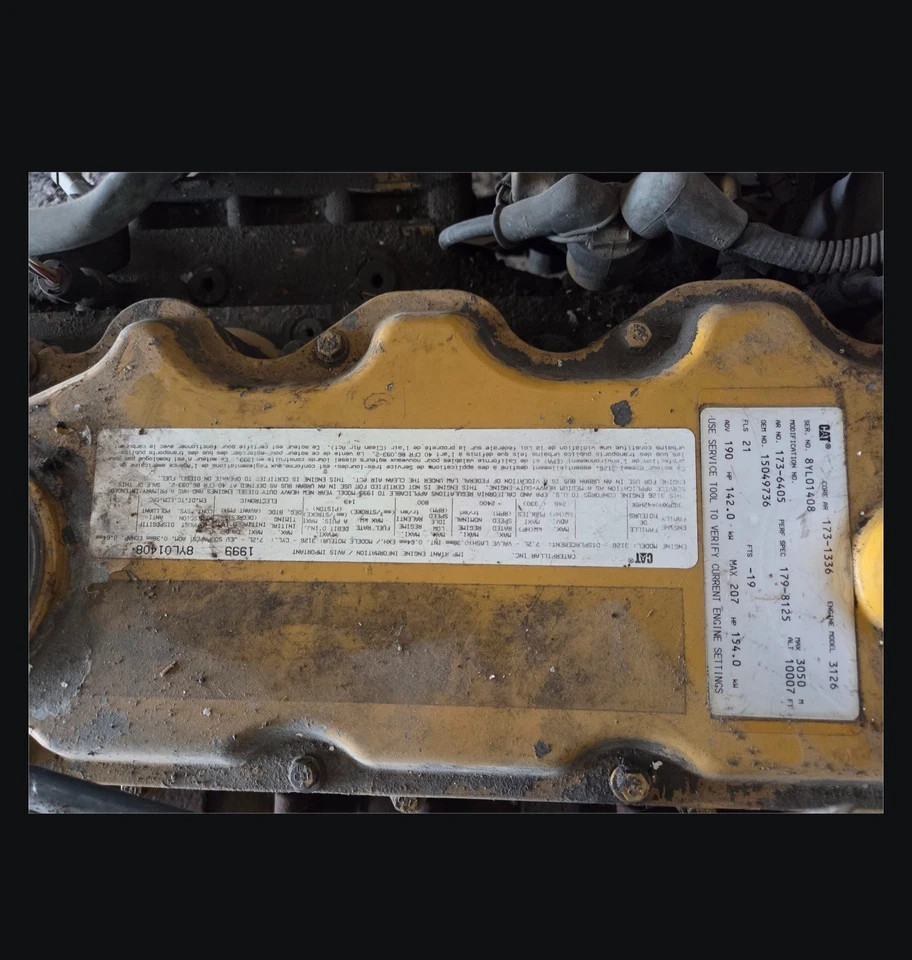 MOTOR BLOQUE LARGO COMPLETO DIÉSEL 6 CILINDROS CATERPILLAR 3126 BUEN ESTADO Foto 3 de 4