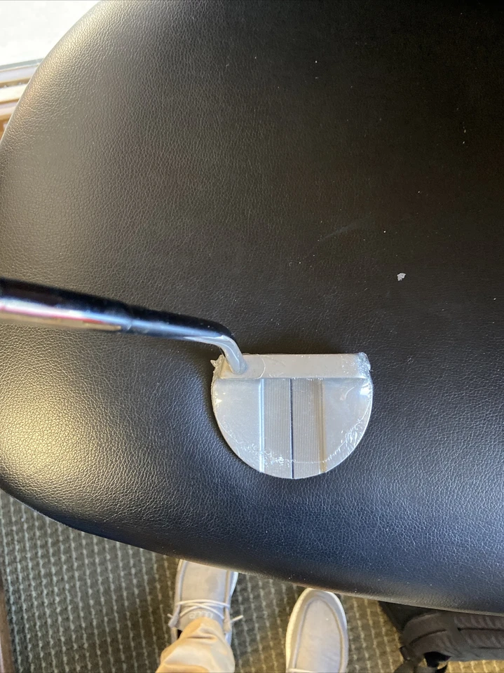 Cleveland Huntington Beach Putter 14 Mallet 35” W/cover - Image 4 of 4