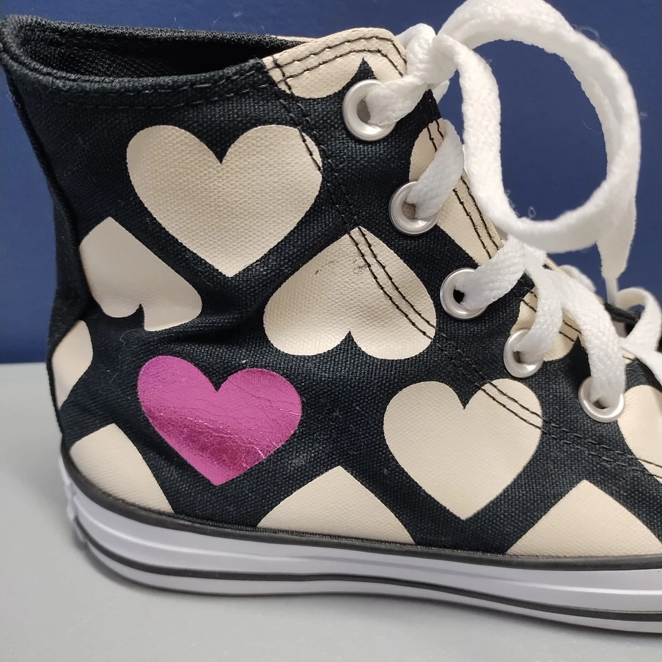 匡威 Converse Chuck Taylor 高帮运动鞋女式 7 码黑色多扭曲心形 — 第 4/4 张图片