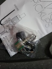 EMG 25KX2 Apilado V/T Control Sin Soldadura Eje Sólido A25KKX2 Olla con Perillas # 5129