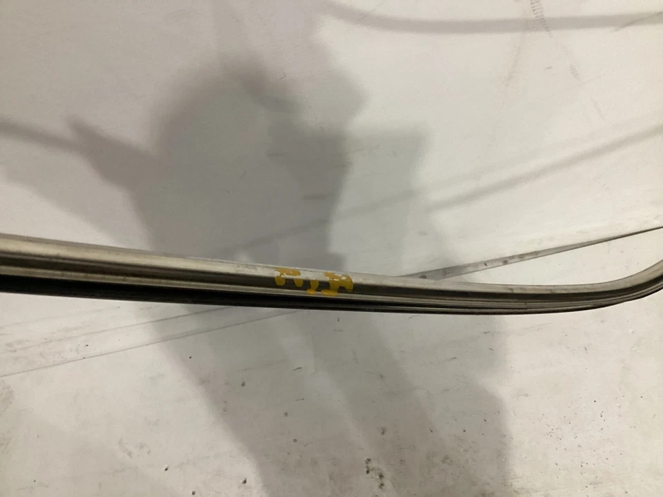 1998-2003 Jaguar XJ8 XJR VDP Right Passenger Side Outer Door Window Molding OEM. - Изображение 3 из 4