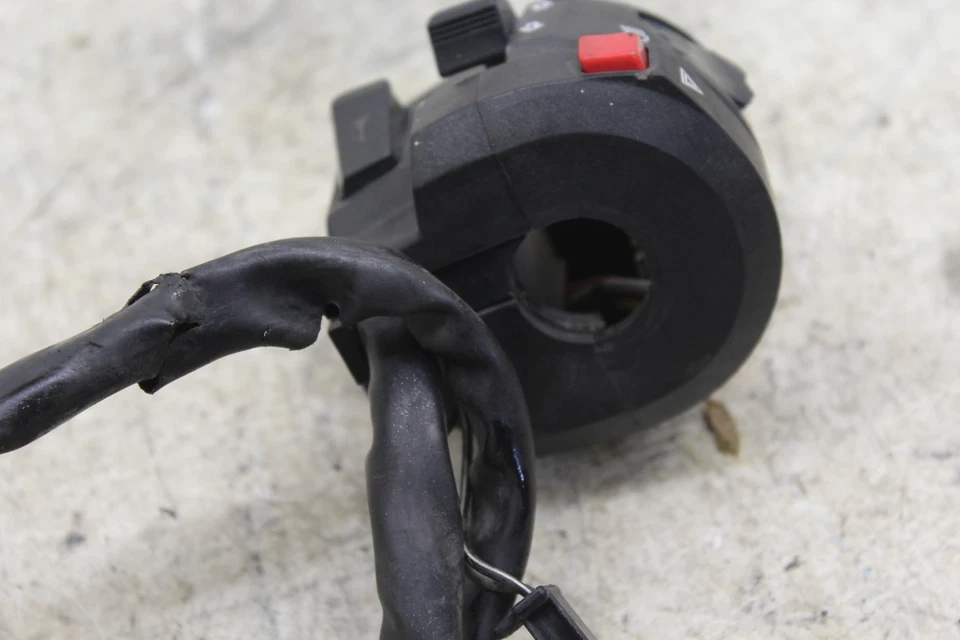 Suzuki GSXR750 2004 OEM clip izquierdo en mango bocina señales interruptor interruptores C37X Foto 4 de 4