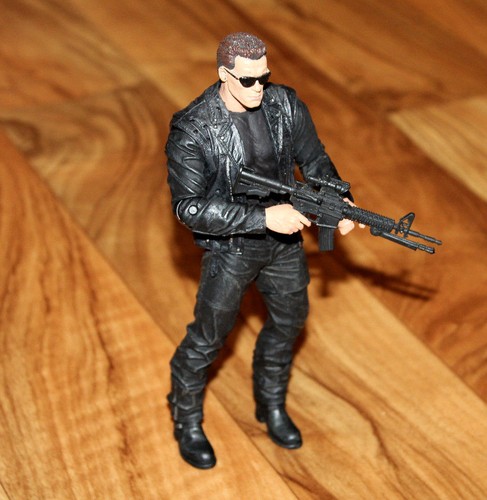 TERMINATOR 2 Judgement Day T-800 Action Figure Arnold Schwarzenegger Neca 2009 - Picture 2 of 8